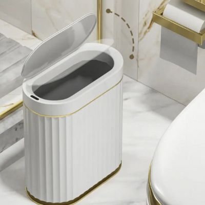 Poubelle salle de bain